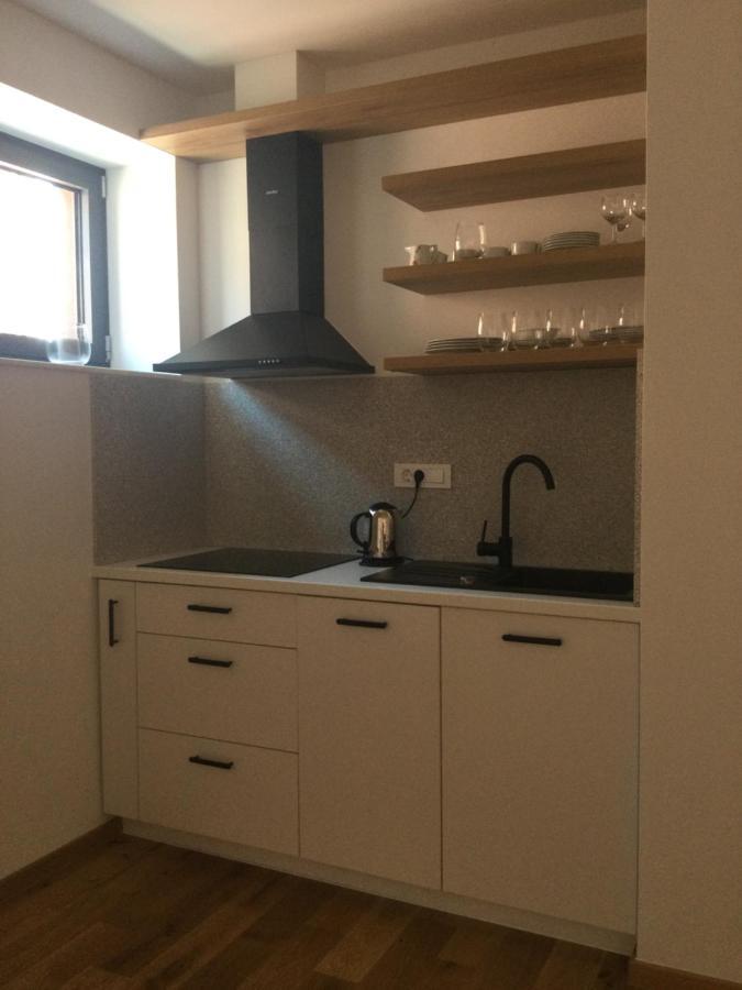 Lovely Studio Appartment With Patio Near The Sea Копер Екстериор снимка